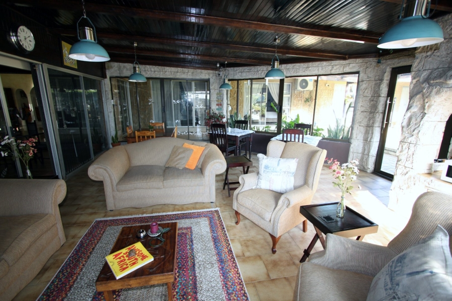 7 Bedroom Property for Sale in Jim Fouchepark Free State